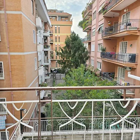 شقة Elegant Talenti -2 Camere, 2 Bagni, Terrazza, Balcone, Parcheggio Gratuito روما